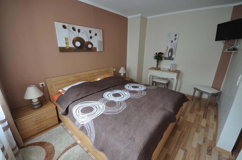 Hotel Restaurant "Athen" Münstermaifeld Eksteriør bilde